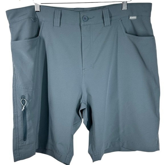 SIMMS Slate Blue Flat Front Lightweight Performance Fabric Men's Shorts Size 40 - Picture 3 of 7
